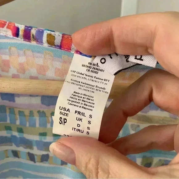 Profile by Gottex Spritz V-Neck Mesh Tunic Swim Cover Up - Picture 5 of 7